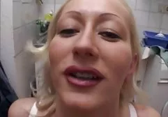 أمي وفتاة أمي و كبيرة الثدي سكس عربي مصري محجبات