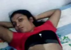 تجعد سكس محجبات عربي الصدر إلى اللعب مع بوسها في المواقف المختلفة