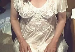 الفتيات بيضاء افلام سكس محجبات عرب تمتص الديك